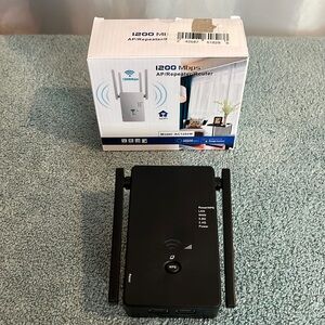 1200 Mbps AP/Repeater/Router.  New 2138